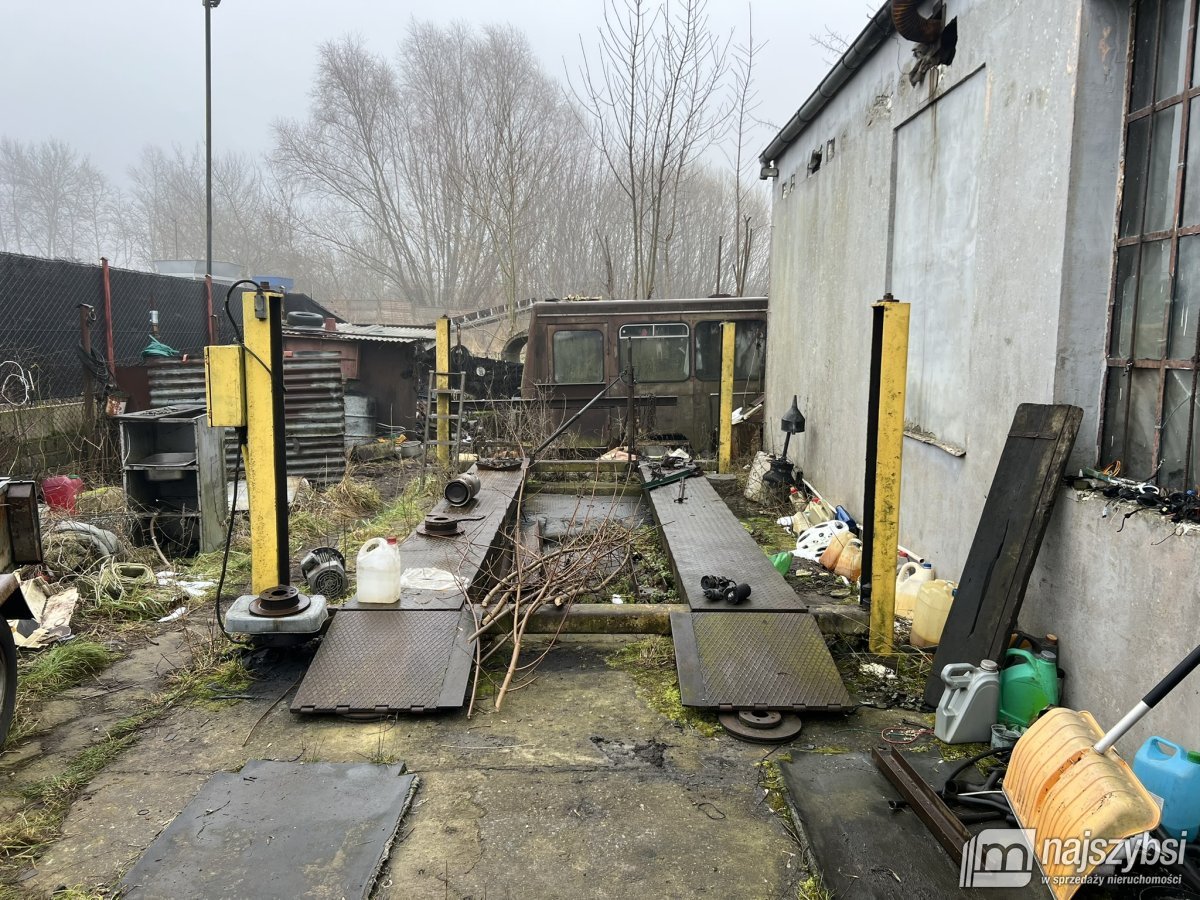 Gryfice - warsztat samochodowy na działce 516 m2! (14)