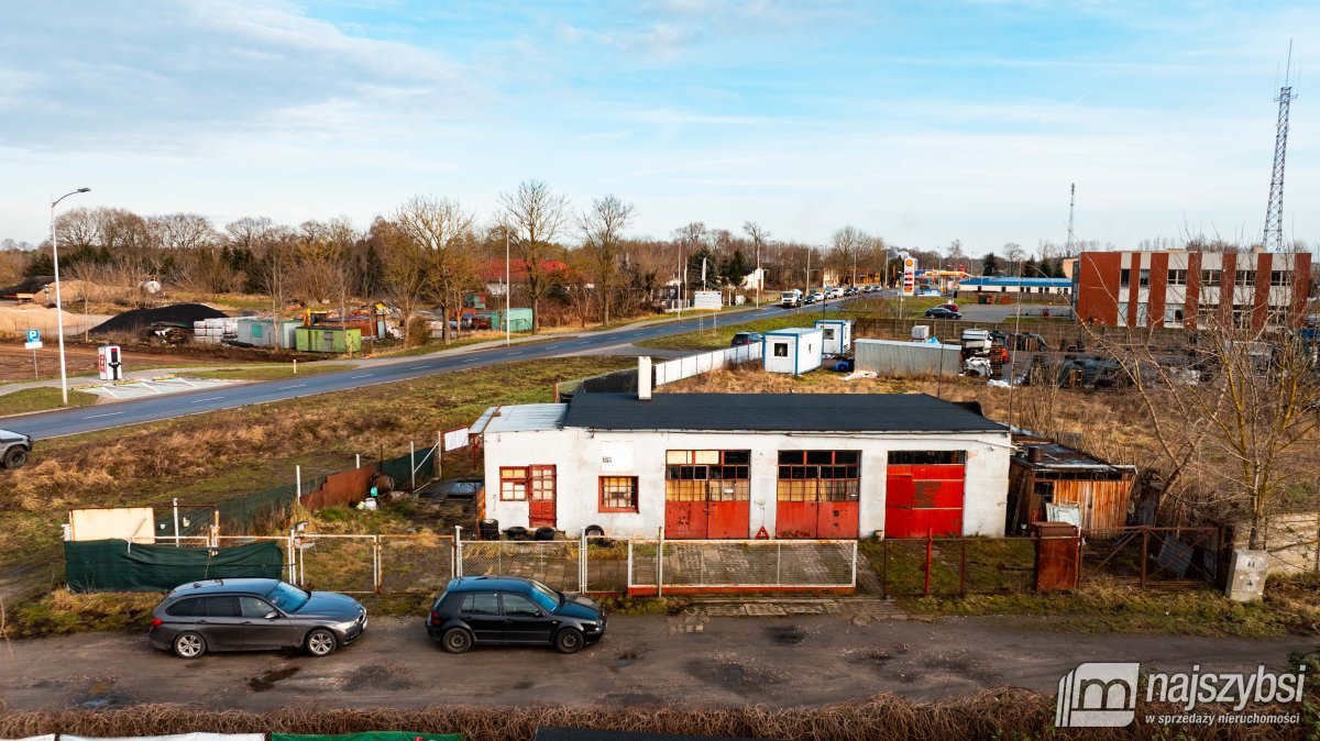 Gryfice - warsztat samochodowy na działce 516 m2! (2)