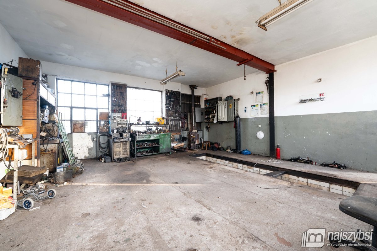 Gryfice - warsztat samochodowy na działce 516 m2! (4)