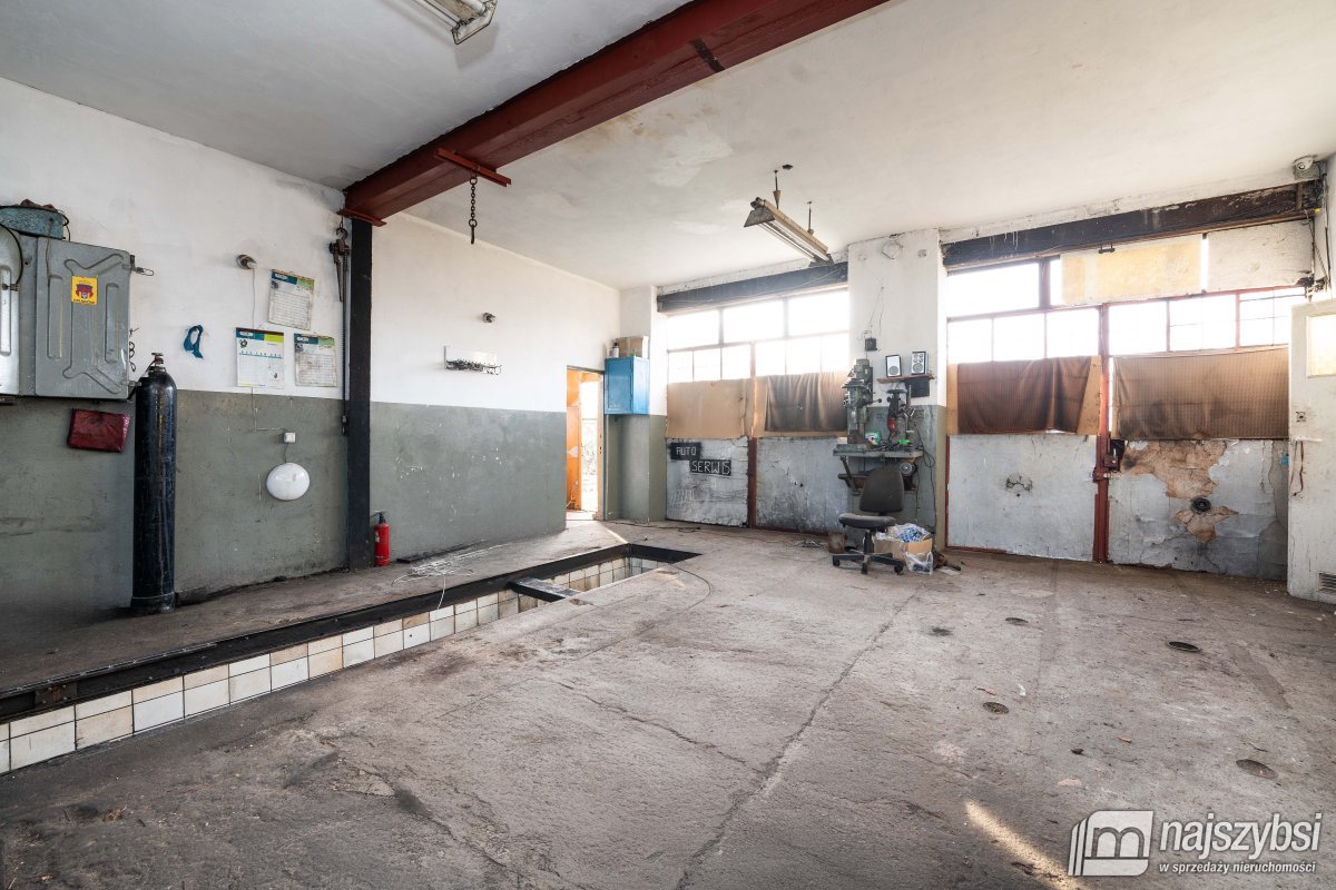 Gryfice - warsztat samochodowy na działce 516 m2! (5)