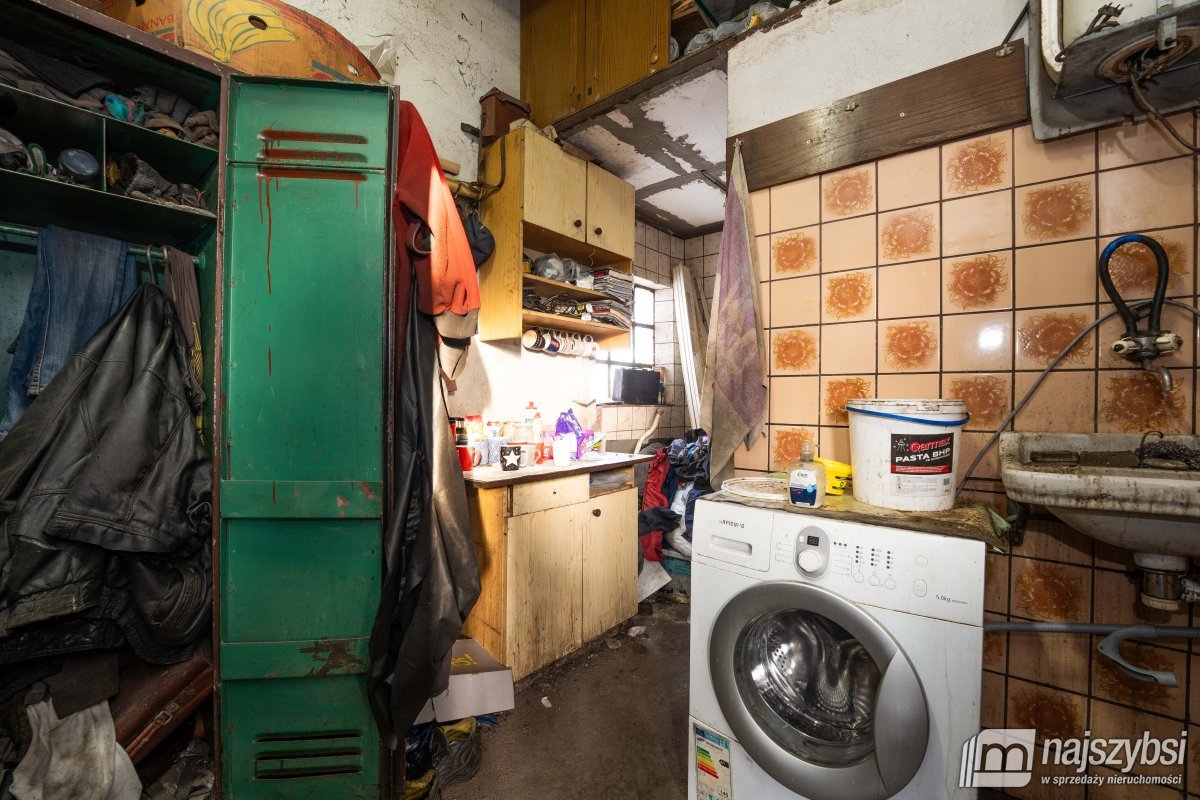 Gryfice - warsztat samochodowy na działce 516 m2! (8)