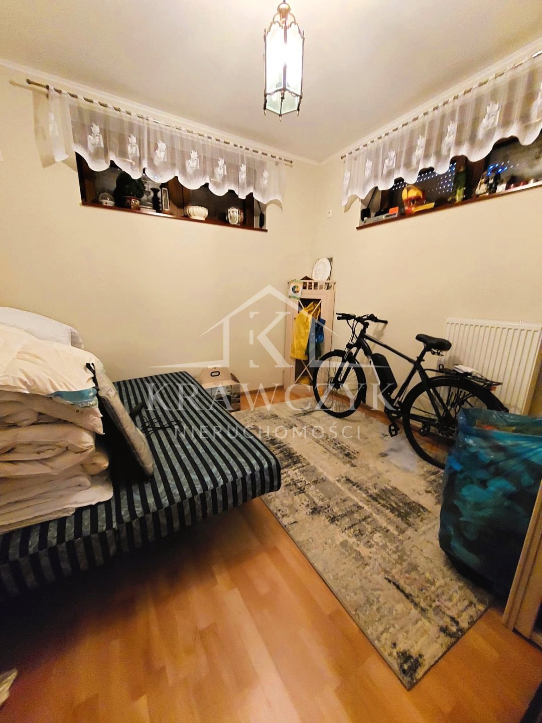 REZYDENCJA W NAMYŚLINIE  (25)