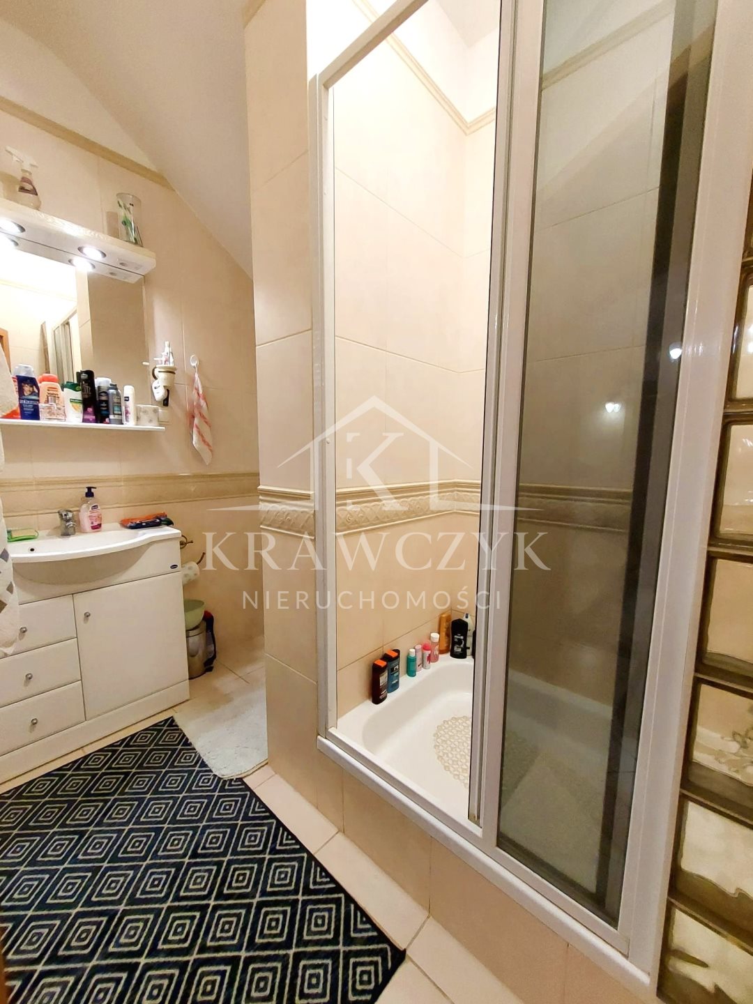 REZYDENCJA W NAMYŚLINIE  (28)