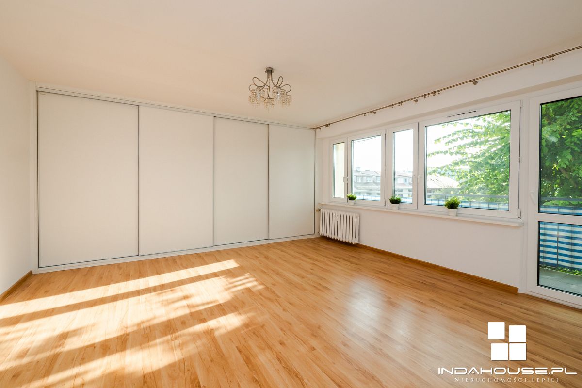 Spółdzielcze własnościowe, 2 pokojowe mieszkanie z (1)