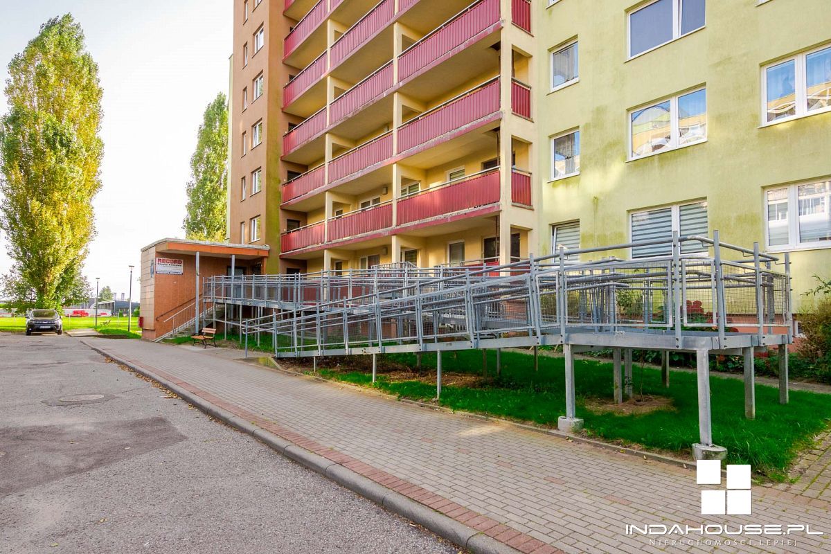 Spółdzielcze własnościowe, 2 pokojowe mieszkanie z (16)