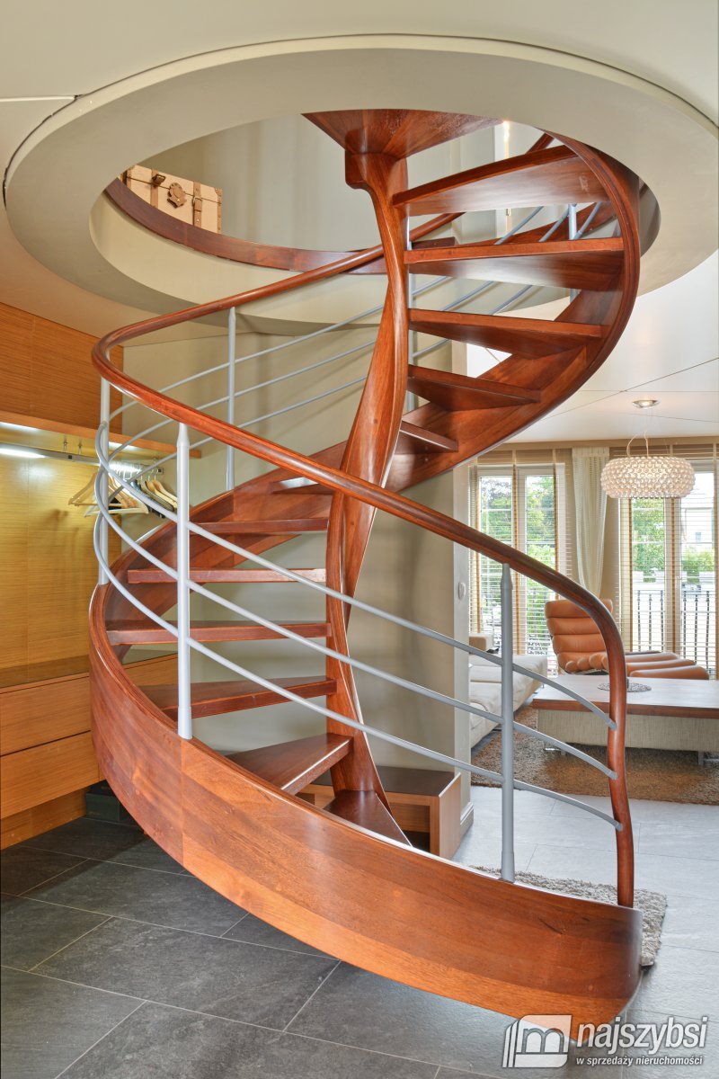 Mileno-Apartament 3poziomy z garażem 200m od morza (11)