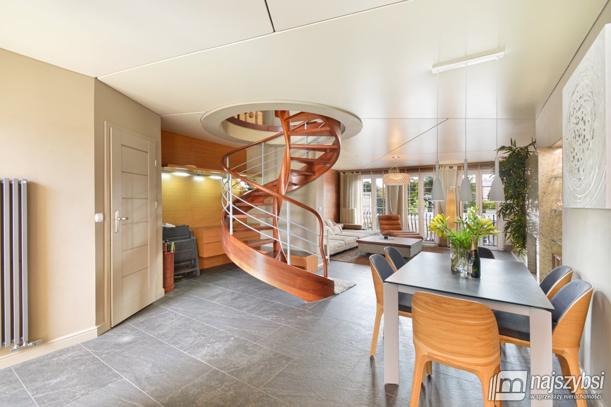 Mileno-Apartament 3poziomy z garażem 200m od morza (4)