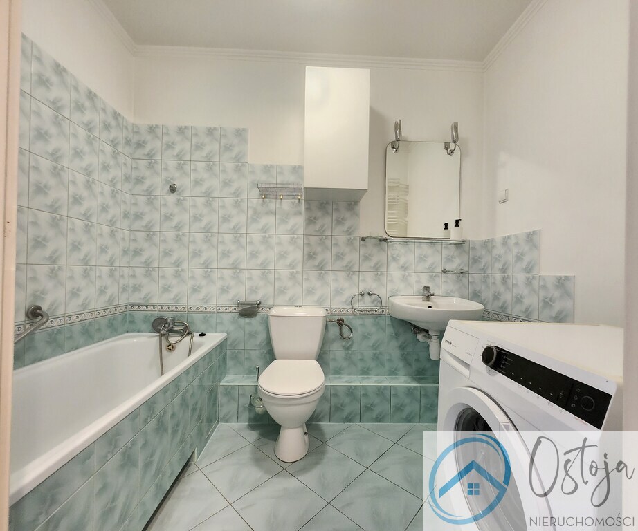 Duża kawalerka z balkonem - Ks. Pomorskich (5)