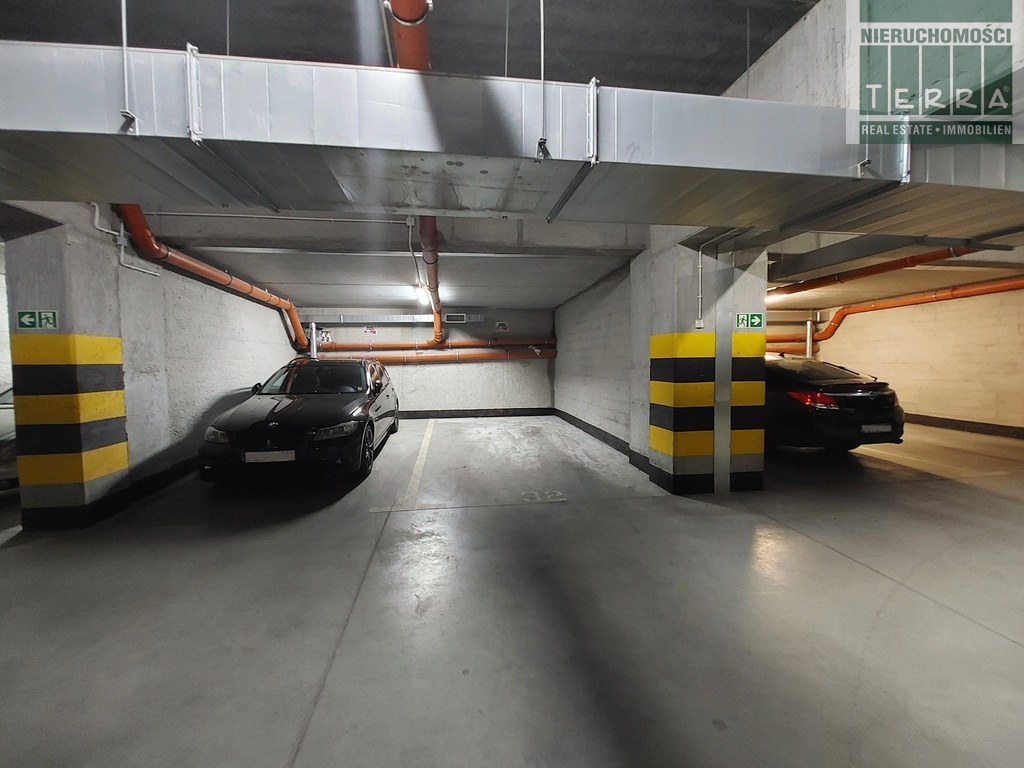 3 pokoje z ogródkiem i miejscem postojowym (18)