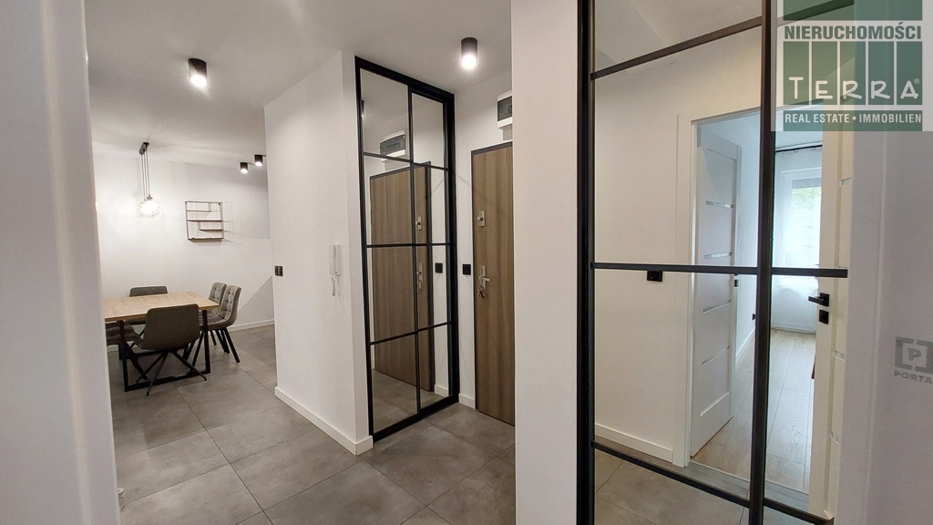 3 pokoje z ogródkiem i miejscem postojowym (12)