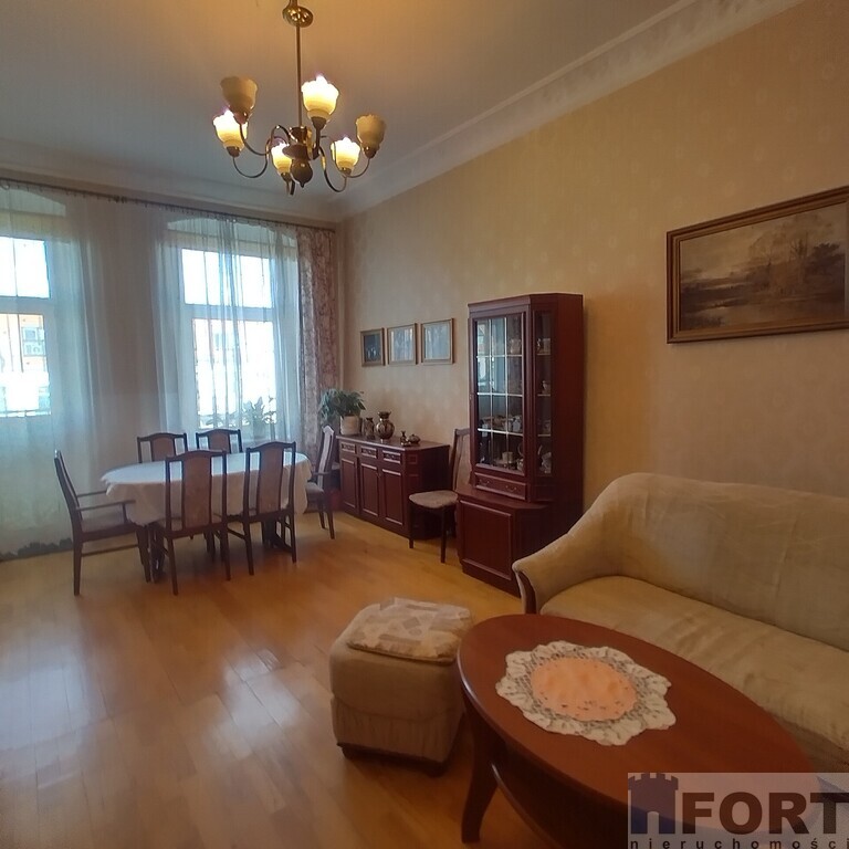 Top lokalizacja * 4 pok.*  balkon *Śródmieście * (1)