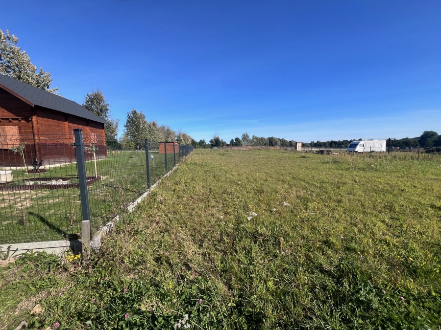 DZIAŁKA REKREACYJNA W POBLIŻU JEZIORA WAPNICA (2)