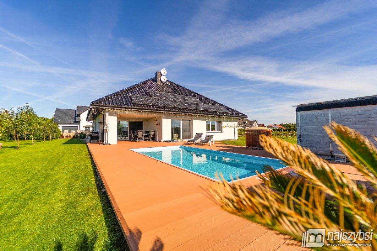 Goleniów -  Komfortowy dom z basenem (1)