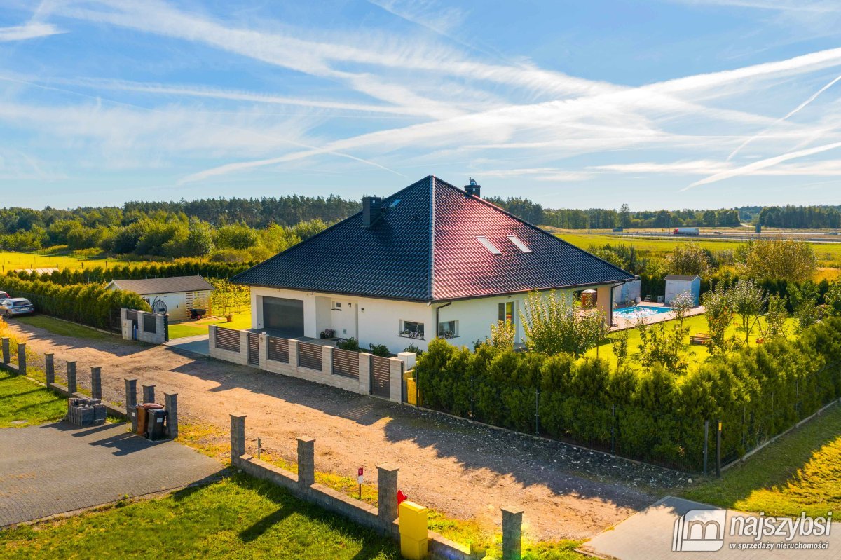 Goleniów -  Komfortowy dom z basenem (13)