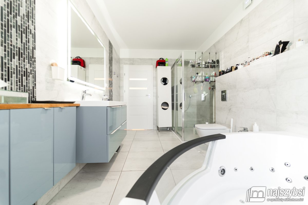 Goleniów -  Komfortowy dom z basenem (26)