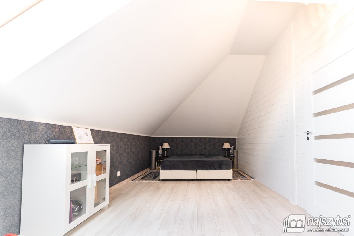 Goleniów -  Komfortowy dom z basenem (35)