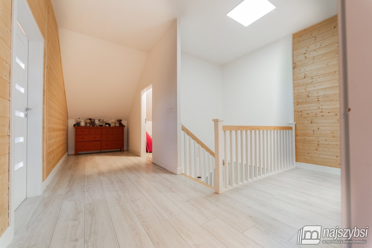 Goleniów -  Komfortowy dom z basenem (40)