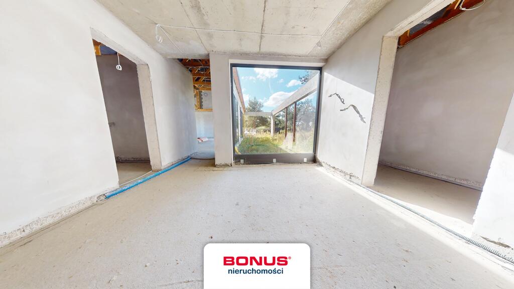 Parterowy dom przy lesie z dużą działką (5)