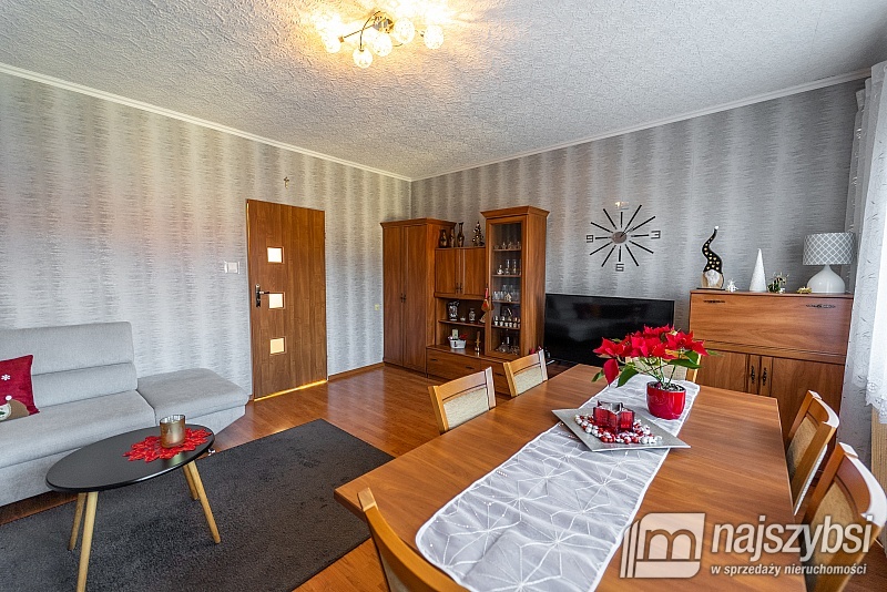 ***Na sprzedaż interesujący dom 9km od Goleniowa** (1)