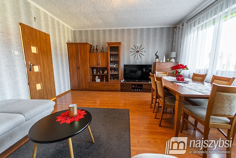 ***Na sprzedaż interesujący dom 9km od Goleniowa** (2)