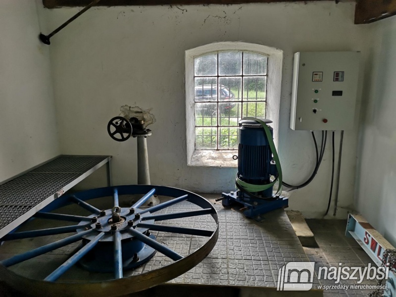 WYJĄTKOWA NIERUCHOOMOŚĆ/MŁYN  30 km OD KOŁOBRZEGU (5)