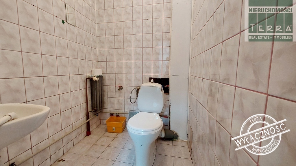 Lokal handlowy w śródmieściu (8)