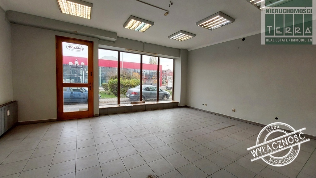 Lokal handlowy w śródmieściu (10)