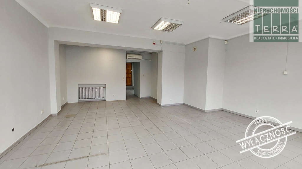 Lokal handlowy w śródmieściu (4)