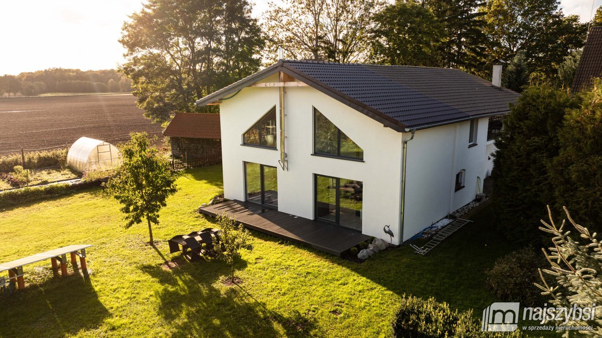 PARSOWO-OGROMNA POSIADŁOŚĆ NA UBOCZU  (3)