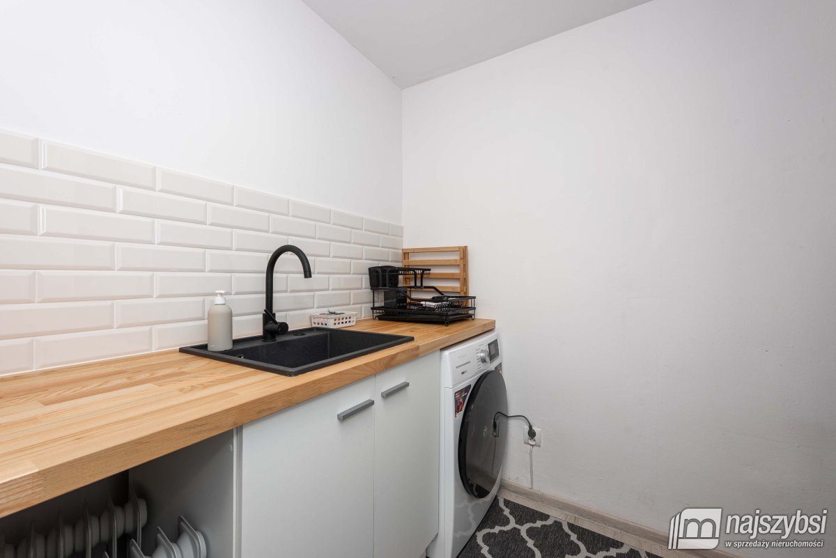 PARSOWO-OGROMNA POSIADŁOŚĆ NA UBOCZU  (39)