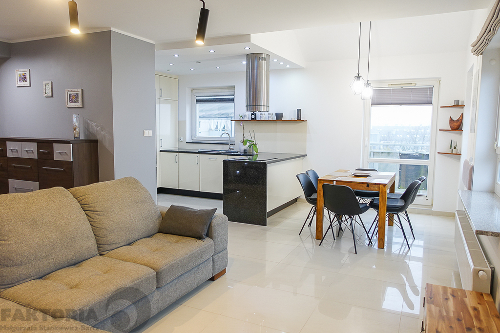 Warszewo 4 pokoje, 95,66 m2, III p. 956.600,- (1)