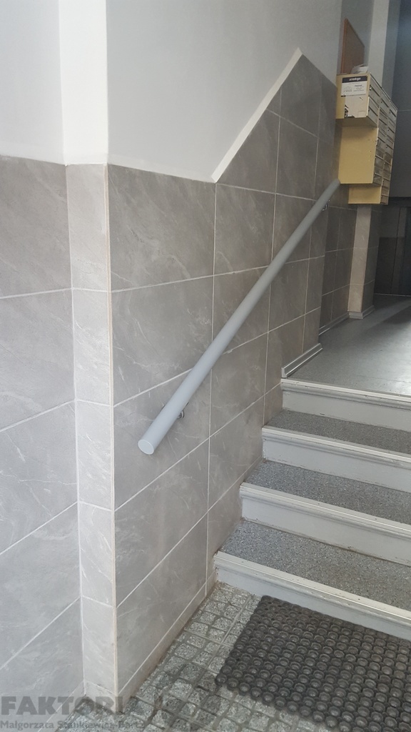 2 pokoje 49,26 m2, stan dobry, IV p 380000 (13)