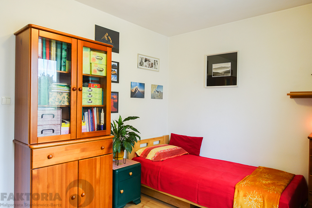 Pomorzany 2 pokoje 49,95 m2, III p. 2002 r. balkon (7)