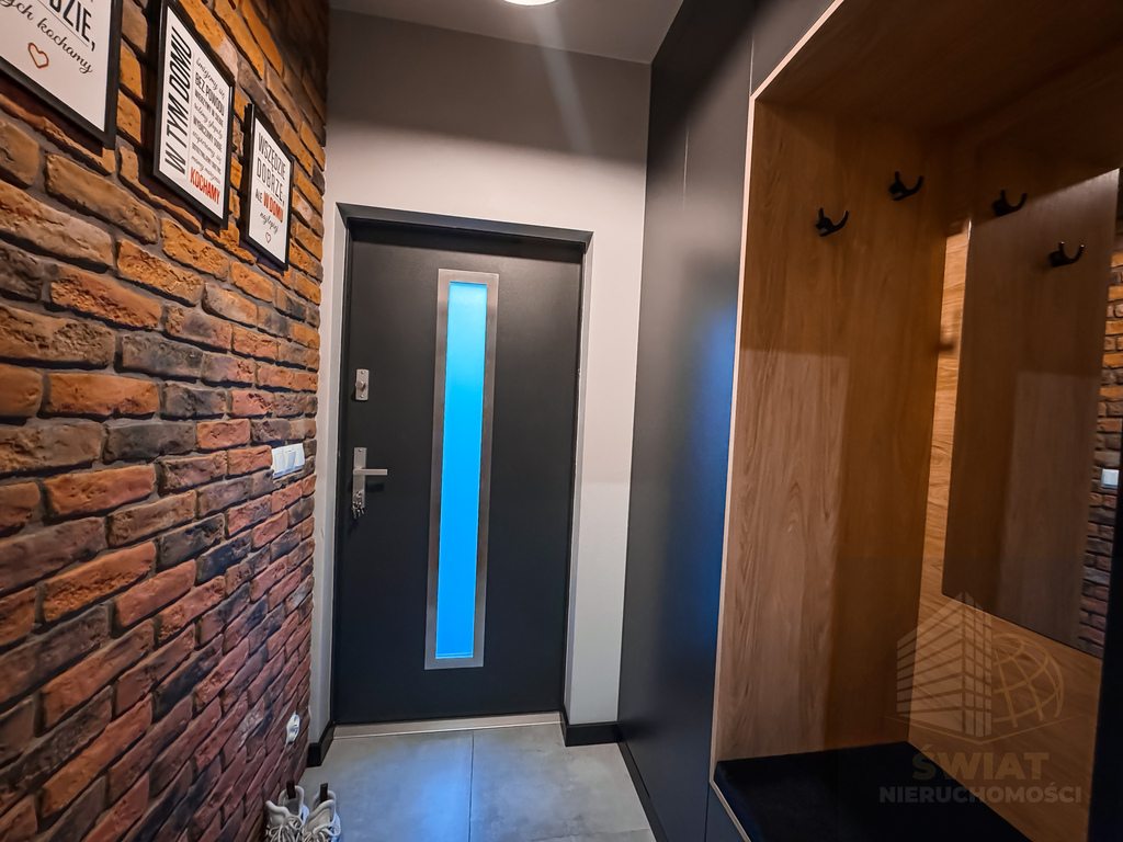 Nowoczesny apartament z dużym ogrodem i parkingiem (14)