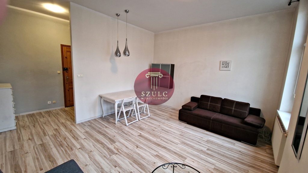 2 pokoje blisko Bramy Portowej. (2)