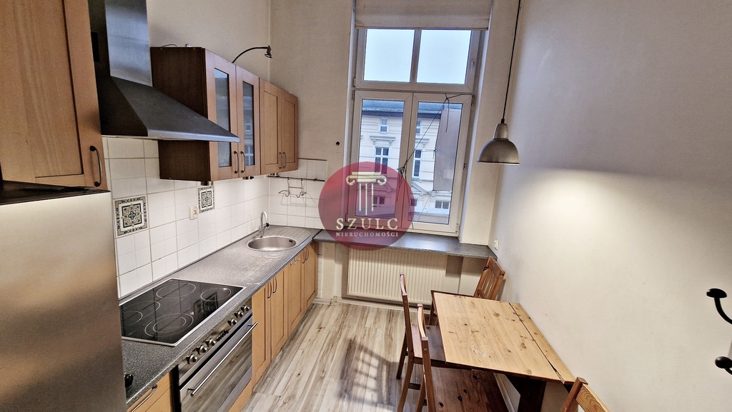 2 pokoje blisko Bramy Portowej. (7)