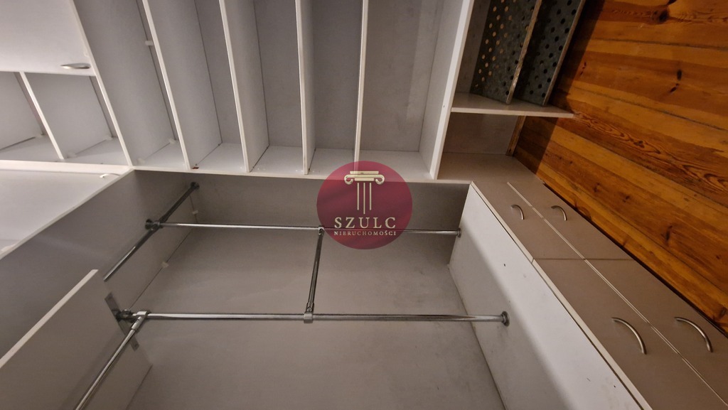 2 pokoje blisko Bramy Portowej. (15)