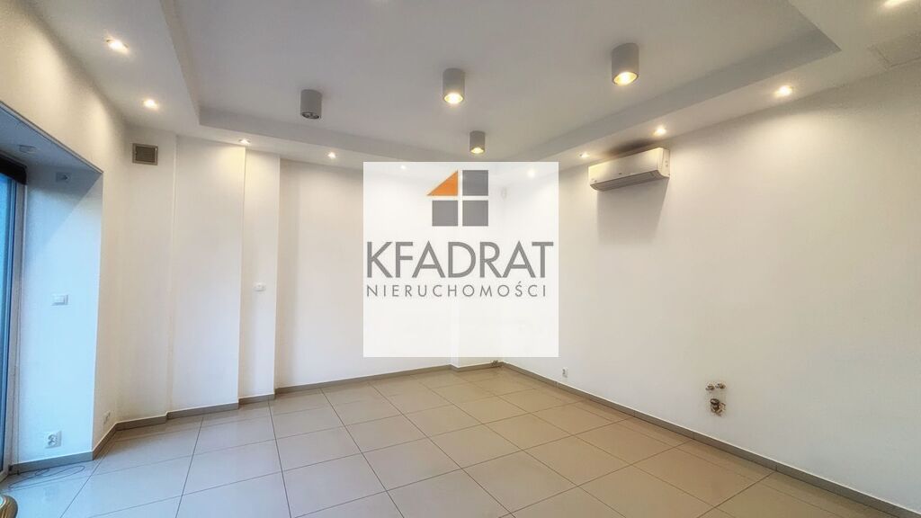 Top lokal w centrum z własnym parkingiem (1)