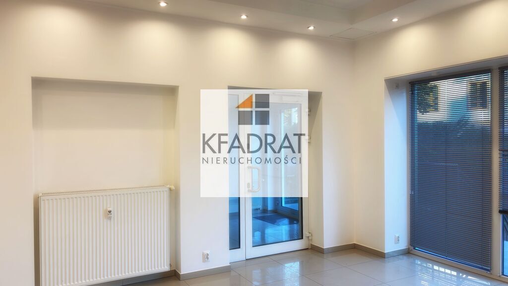 Top lokal w centrum z własnym parkingiem (2)