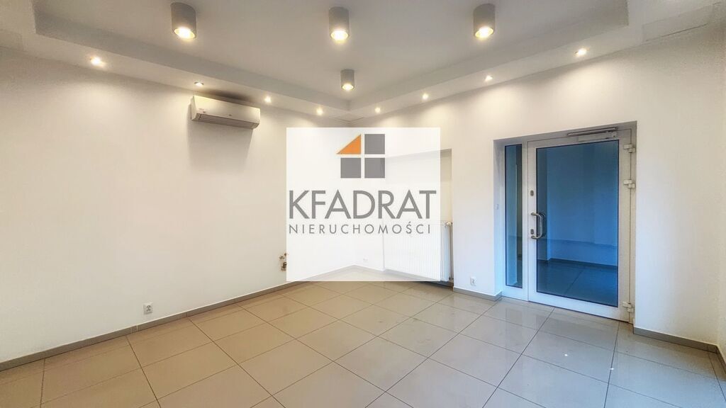 Top lokal w centrum z własnym parkingiem (3)