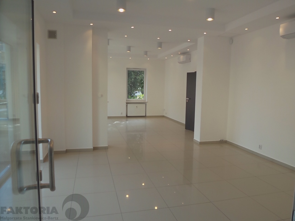Śródmieście. Lokal usługowy 118 m2 7800 zł netto (11)