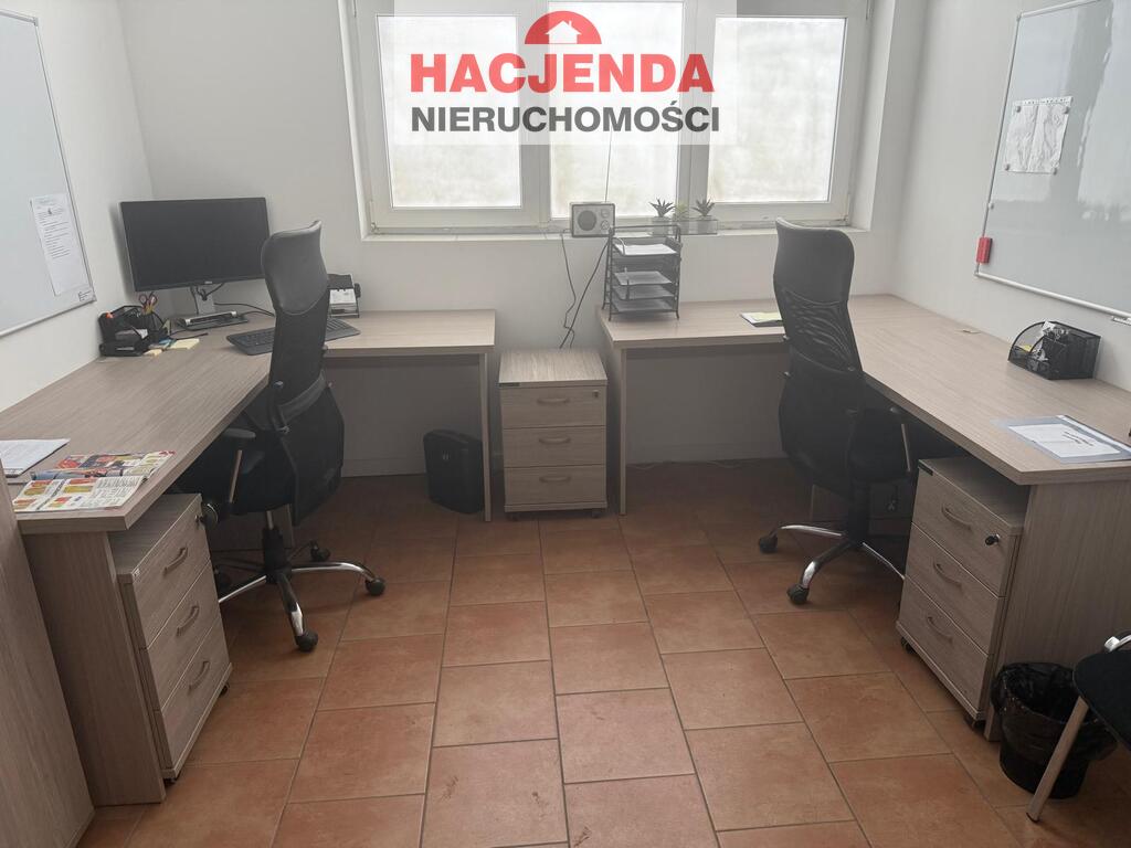 Obiekt, 15 m2, Police  (1)