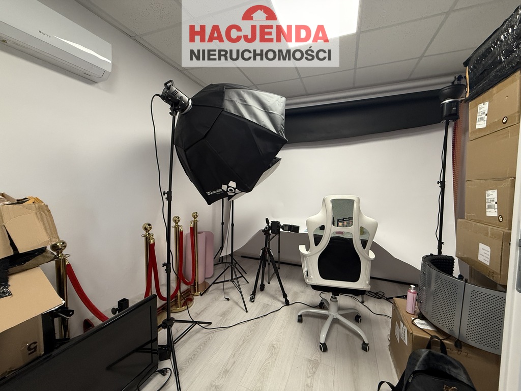 Obiekt, 203 m2, Police  (2)