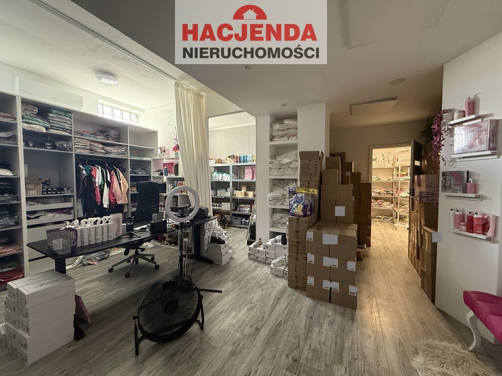 Obiekt, 203 m2, Police  (3)