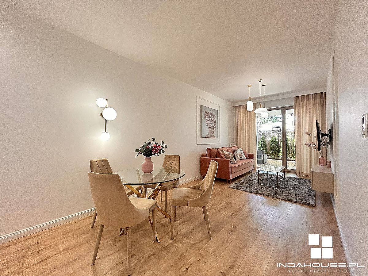 Mieszkanie nad morzem, miejsce postojowe w cenie.  (1)