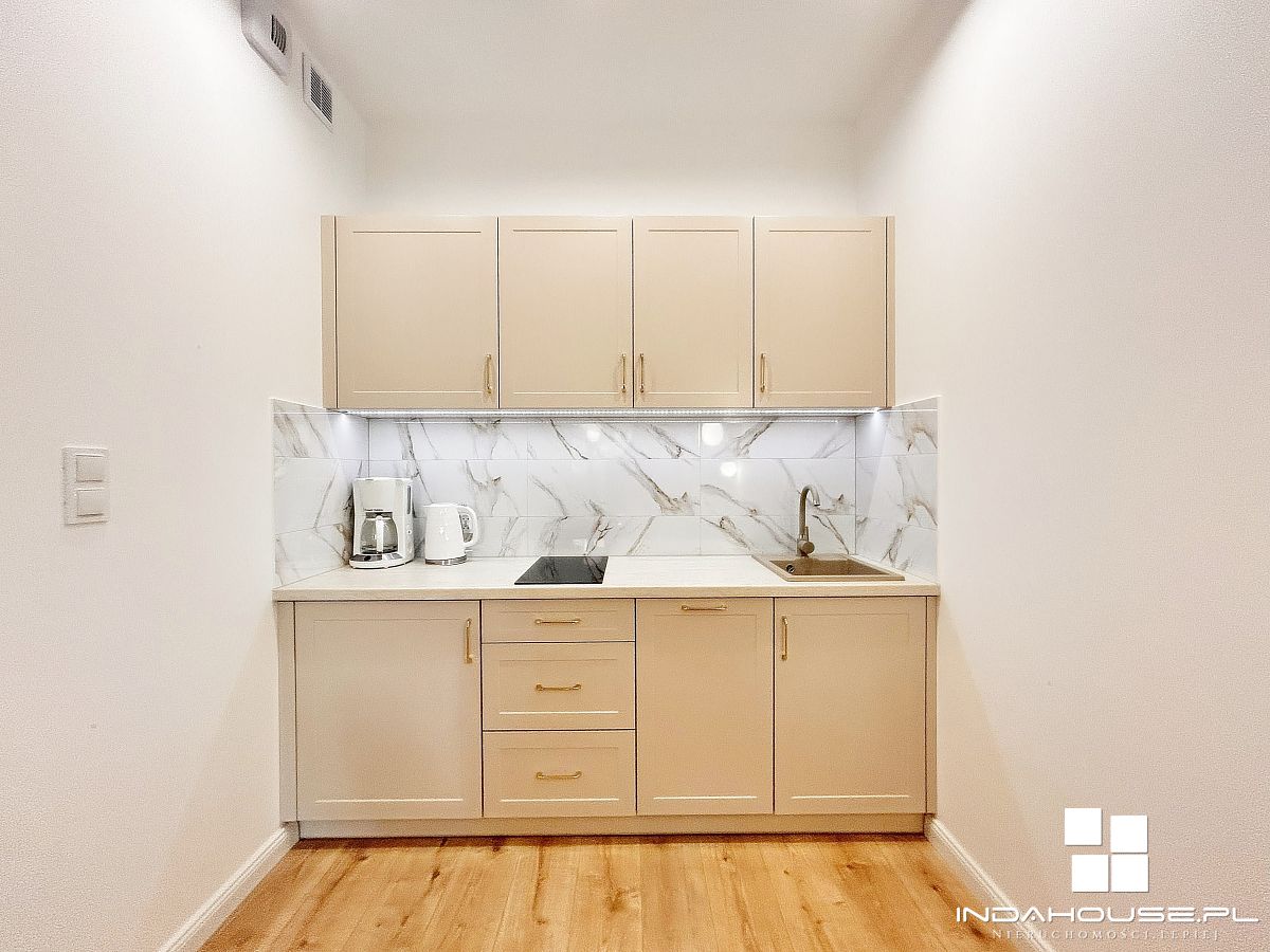 Mieszkanie nad morzem, miejsce postojowe w cenie.  (5)