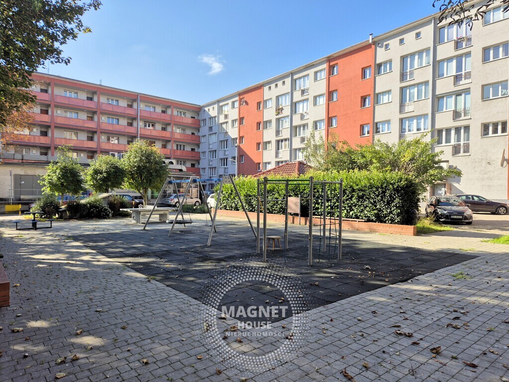 3 pokoje z potencjałem do remontu | Brama Portowa (13)