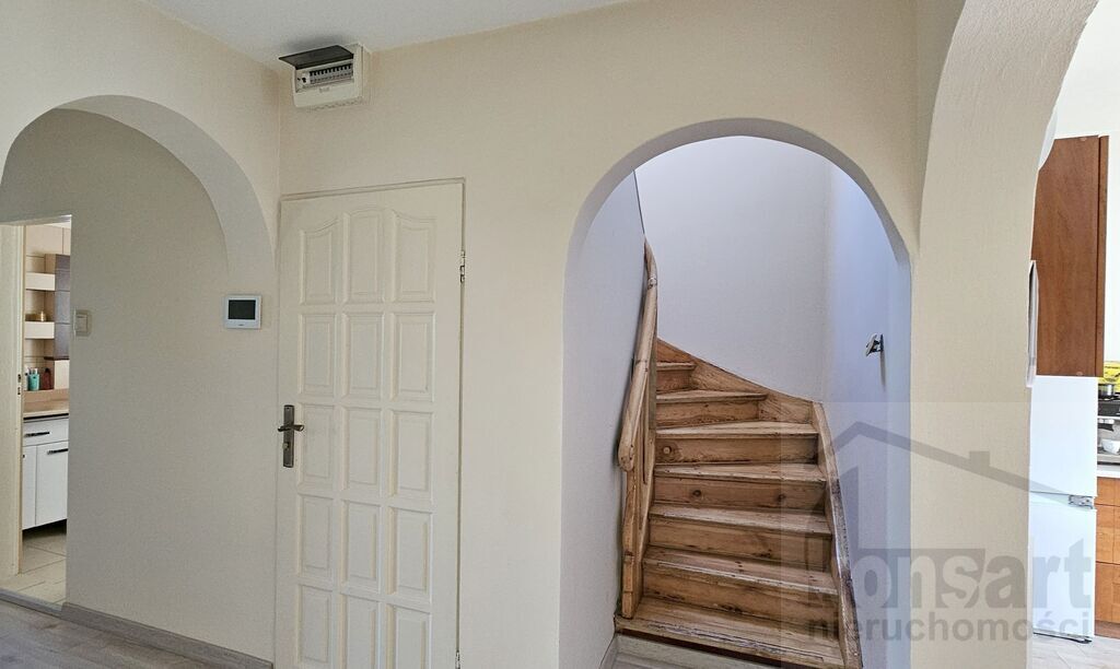 Dom wolnostojący idealny pod działalność (19)