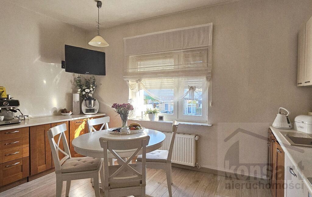 Dom wolnostojący idealny pod działalność (20)