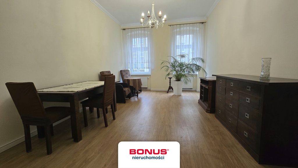 Ładne 2 pokoje na Mickiewicza blisko Uniwersytetu. (1)